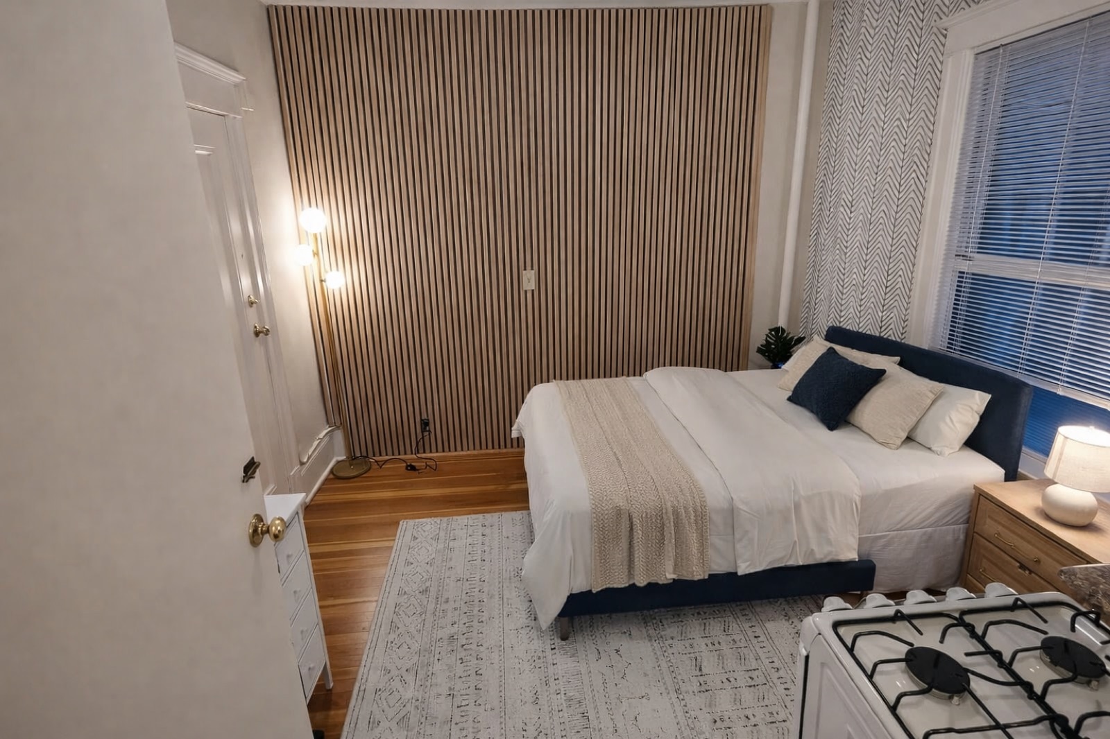 Studio Jr suite with desk and bed